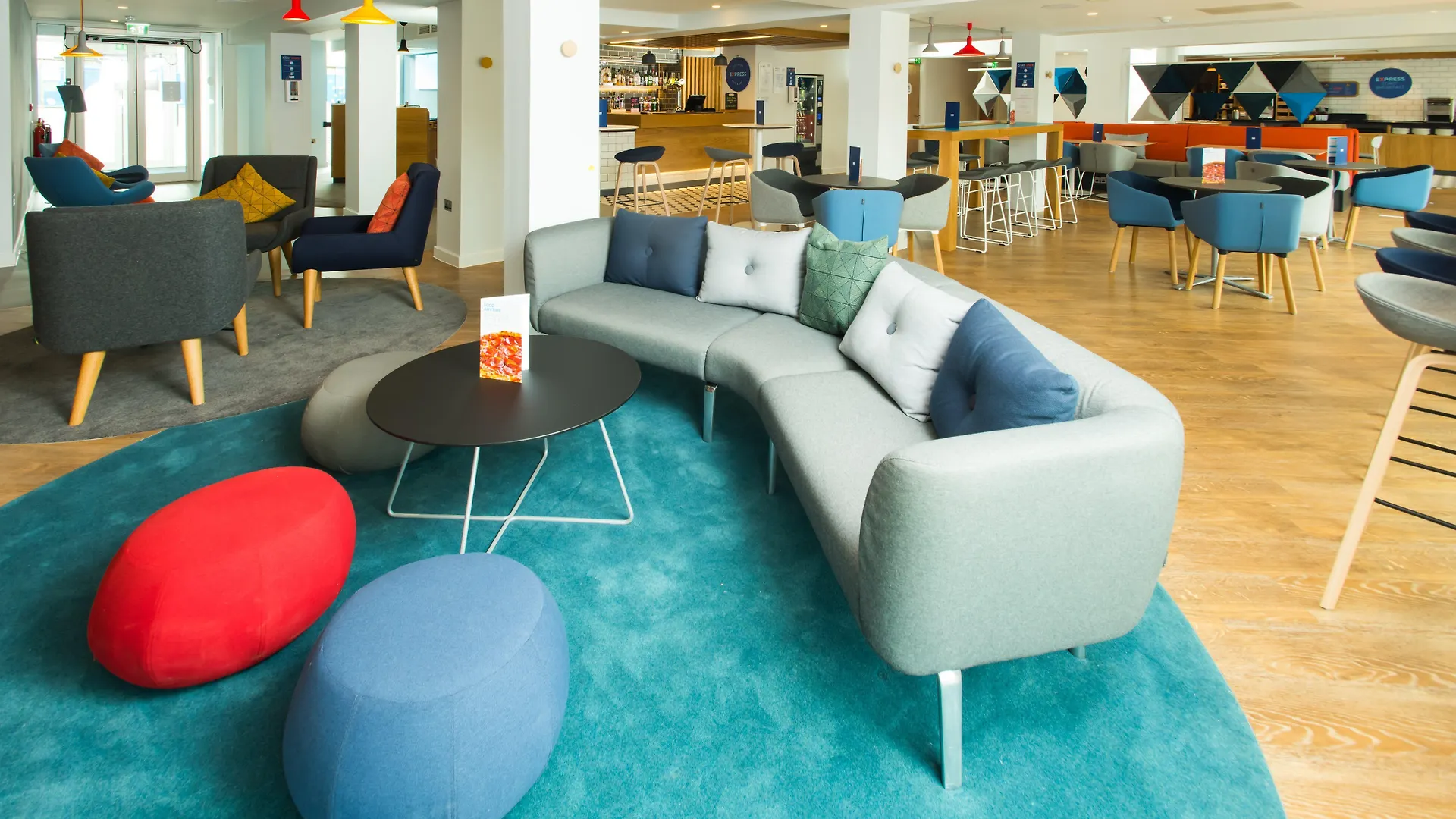 Holiday Inn Express Cardiff Bay By Ihg
