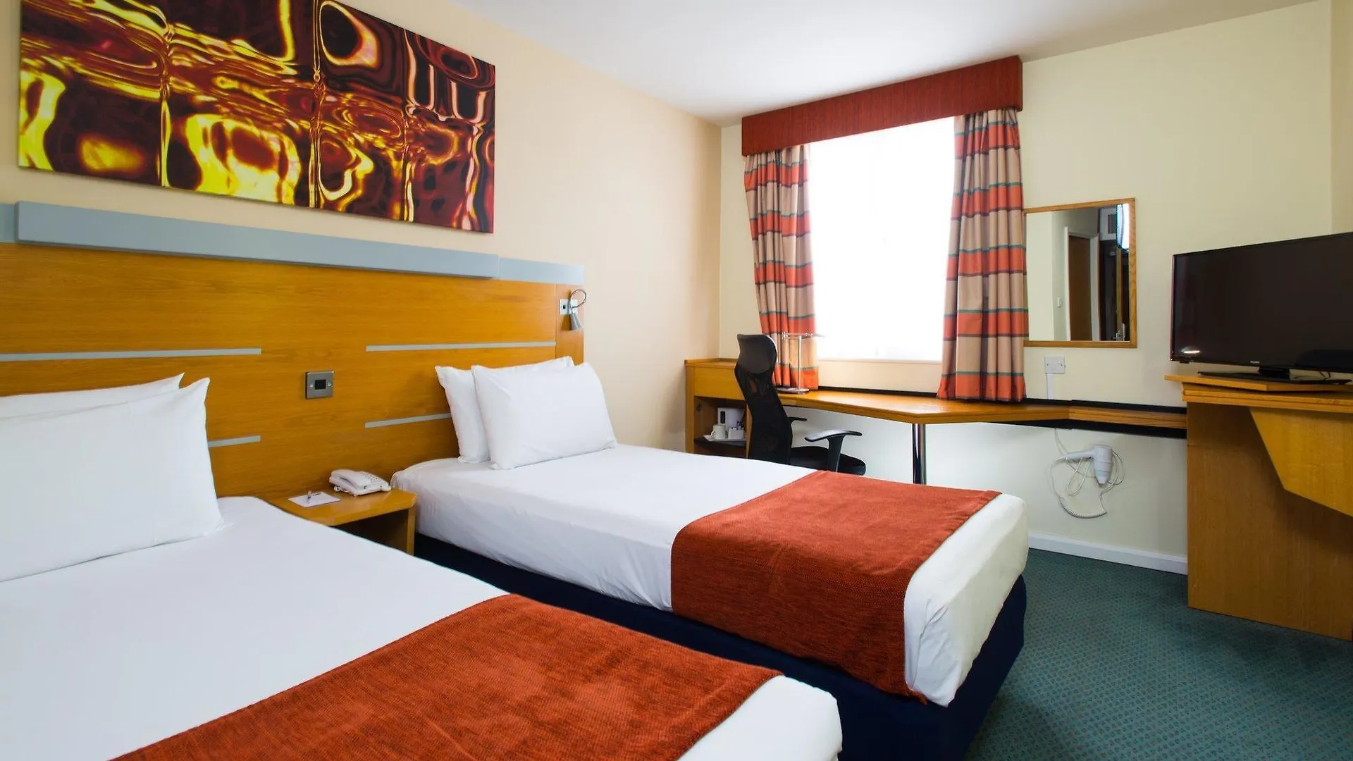 Holiday Inn Express Cardiff Bay By Ihg Storbritannien