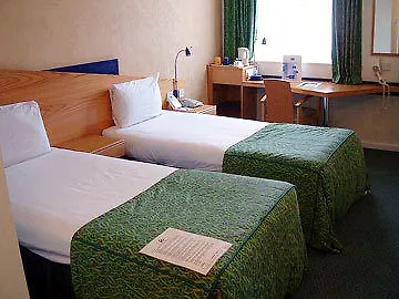Holiday Inn Express Cardiff Bay By Ihg