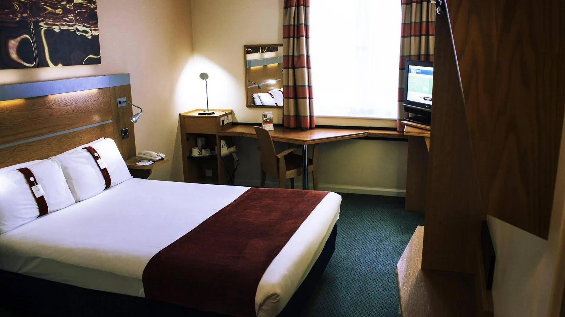 *** Hotel Holiday Inn Express Cardiff Bay By Ihg Storbritannien